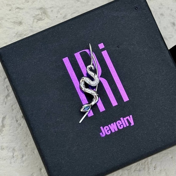 Snake non-pierced ear cuff with CZ diamonds - Sterling Silver 925 - Picture 2 of 7